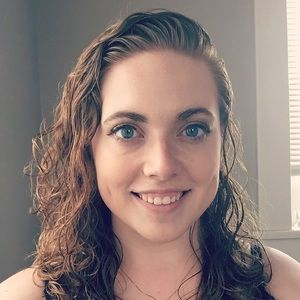 Meet your Posher, Hayley